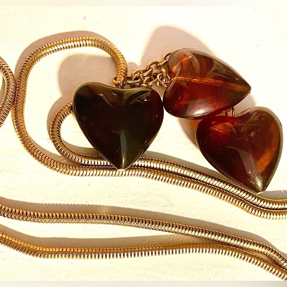 Vintage Resin Amber Heart Necklace Gold Snake Chain Chunky Statement EUC Retro - Picture 2 of 9